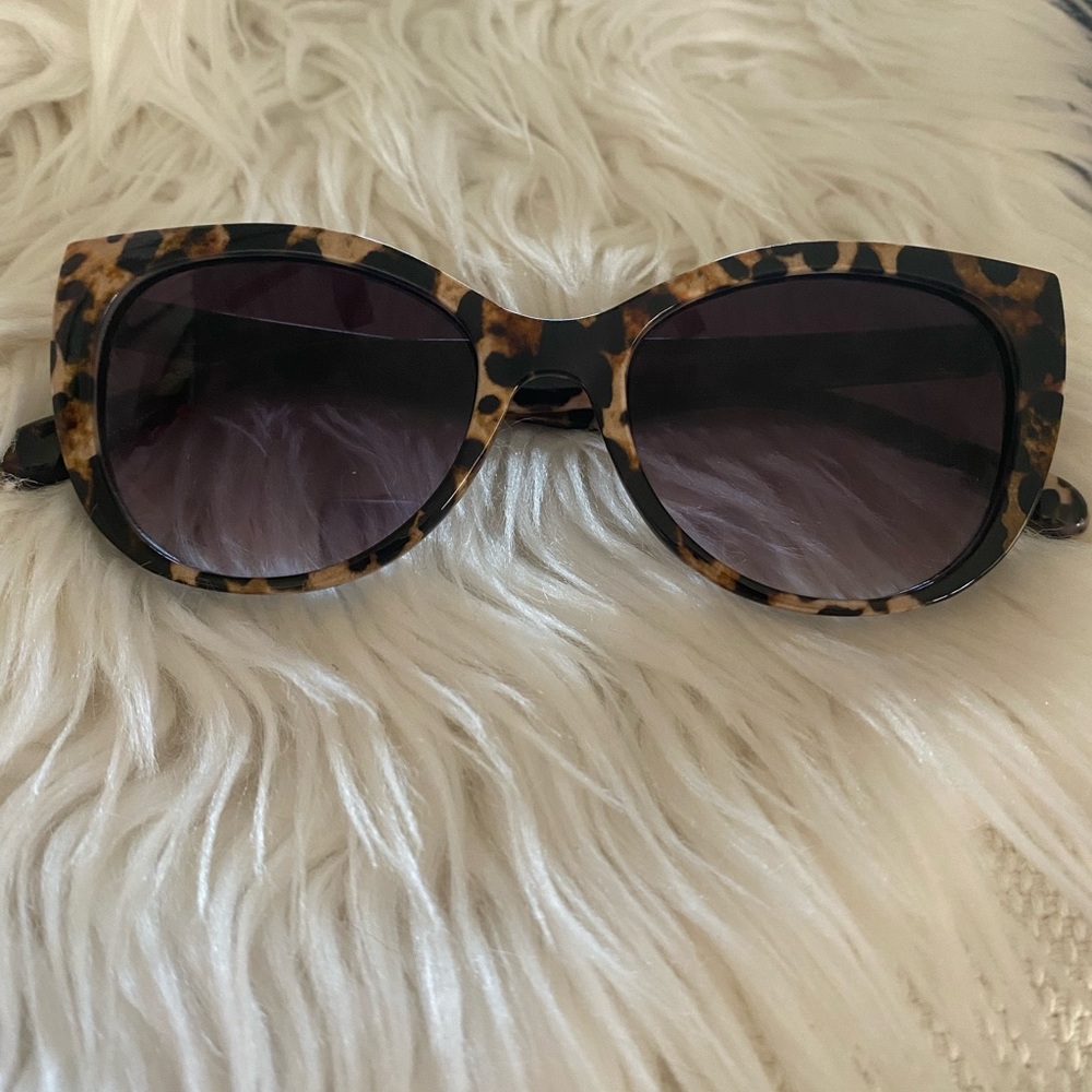 Shania Cat Eye sunglasses